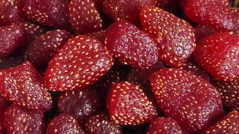 Dried Strawberries (الفراولة المجففة)